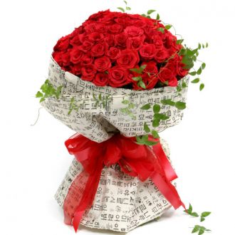 send 36 red rose bouquet with love to japan