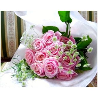 send one dozen pink roses to japan