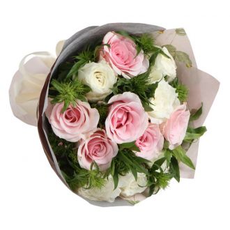 send 12 mixed roses bouquet to japan