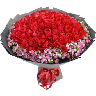 one hundred red roses bouquet to japan