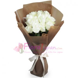 send 12 white roses in a bouquet to japan