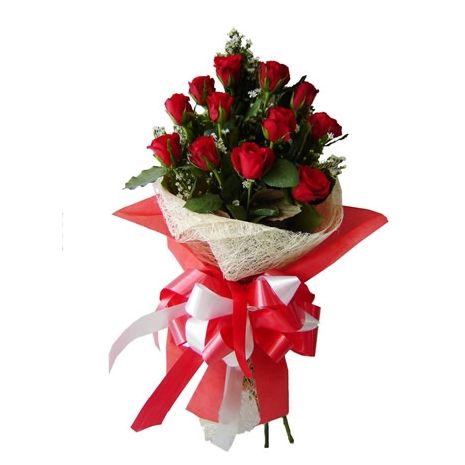 Order 12 Piece Red Roses Bouquet with Mini Mylar Balloon in Japan